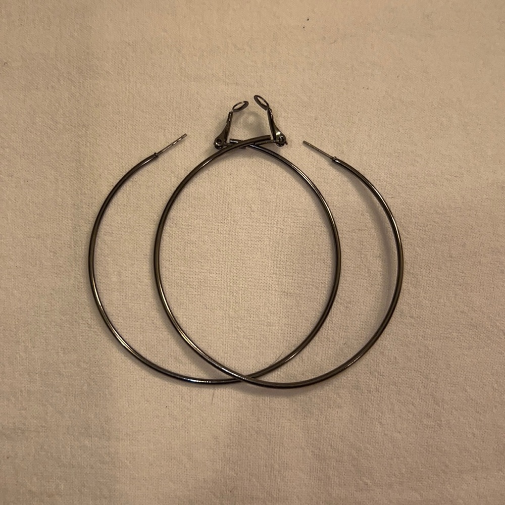 Gunpowder Grey hoops
